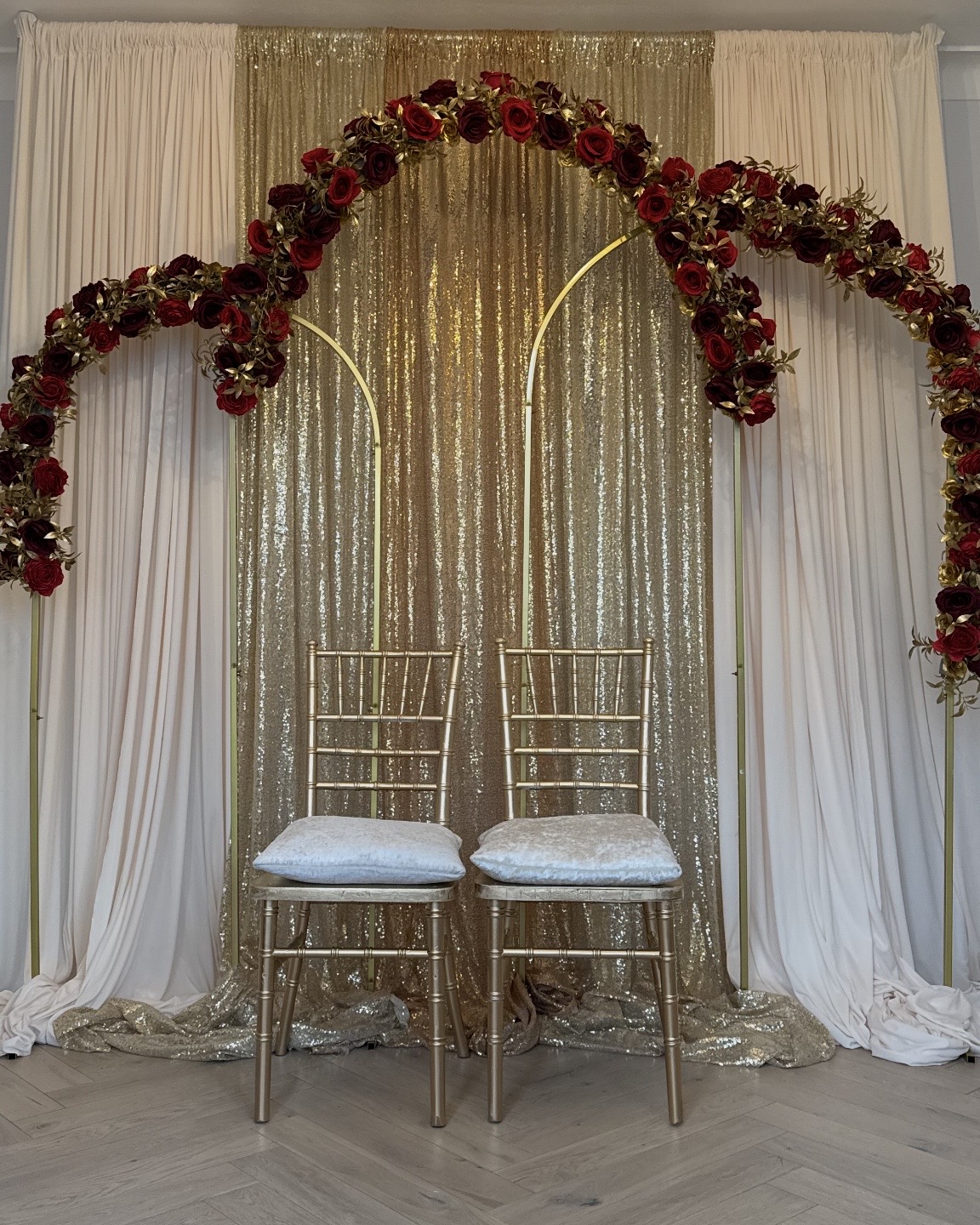 Red theme backdrop 3